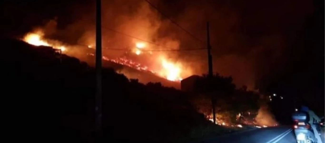 Bίντεο: «Κόλαση» στο Πόρτο Ράφτη - Κινδύνεψαν σπίτια από την μεγάλη πυρκαγιά
